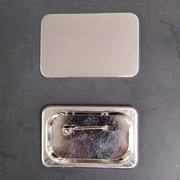 Chapita Pin Base Metálica Forma Rectangular 60x40mm – TIMG Chile