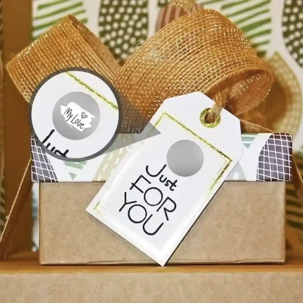 Etiquetas raspa y gana plateadas redondas. Pack de 600 Figuras. Perfectas para juegos, promociones y proyectos DIY con mensajes ocultos. ¡Diviértete rascando!