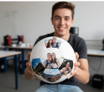 Cliente mostrando Pelota de futbool