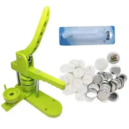 Máquina de Chapita 58mm Plástica + Chapitas y Cortador Rosada