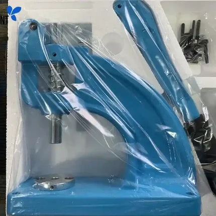 Máquina de ojales de prensa manual