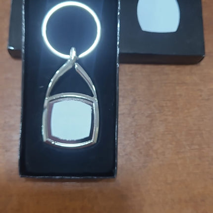 Llavero Metalico Sublimable modelo Escudo  Personaliza para Reuniones, Cumpleaños Souvenir (Copia)