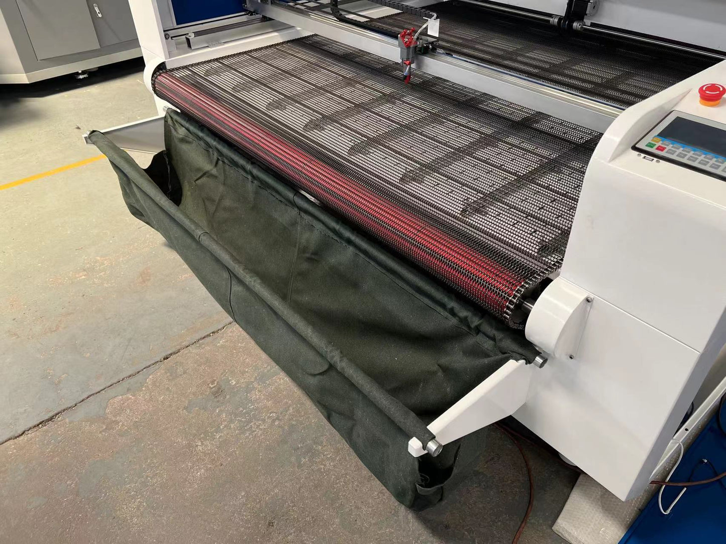 CNC Laser CO2 1810  con cama Rotatoria para corte de textiles y patrones
