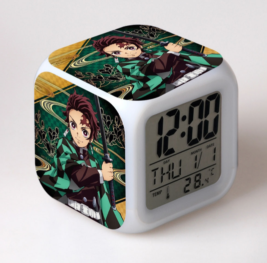 Reloj digital tipo cubo con 3 caras sublimables metálicas