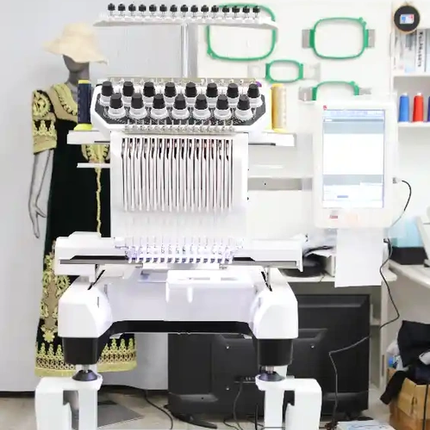 Bordadora de gorras y camisas Lj-1501H 15 colores 1 cabezal